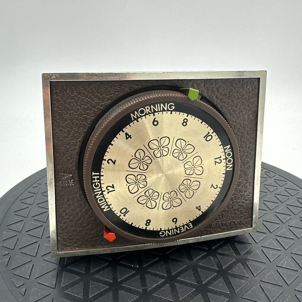 Westclox S35-A Model 24 Hour Switch Timer Vintage Brown 52013 Working